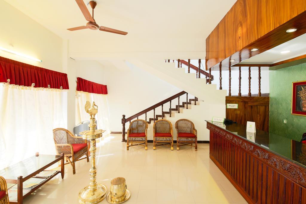 Treebo Moonlight Hotell Thiruvananthapuram Exteriör bild