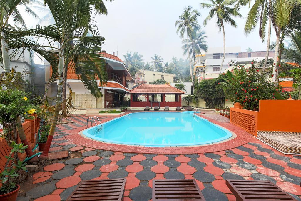 Treebo Moonlight Hotell Thiruvananthapuram Exteriör bild
